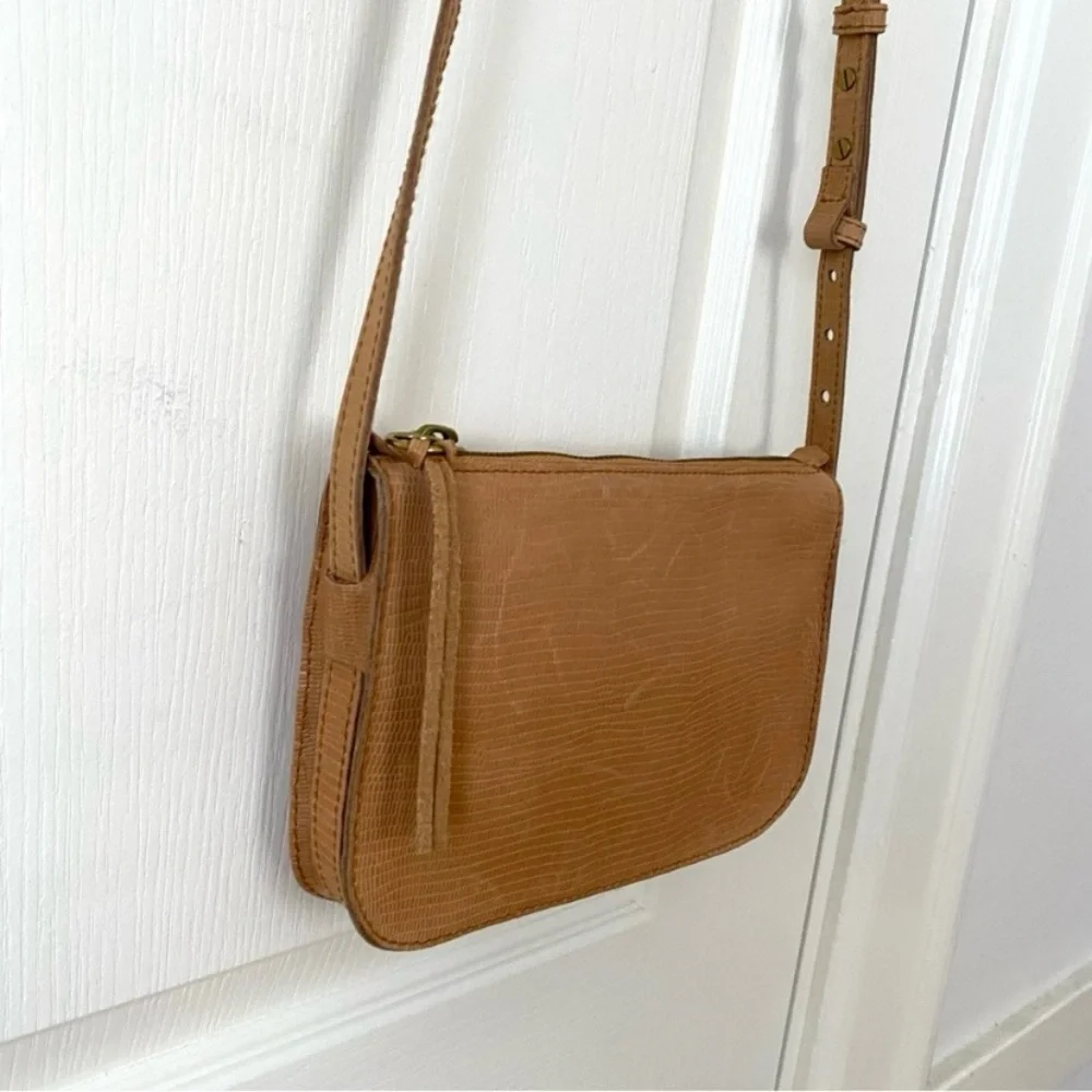 Madewell Simple Tan Brown Lizard Embossed Leather Crossbody Bag